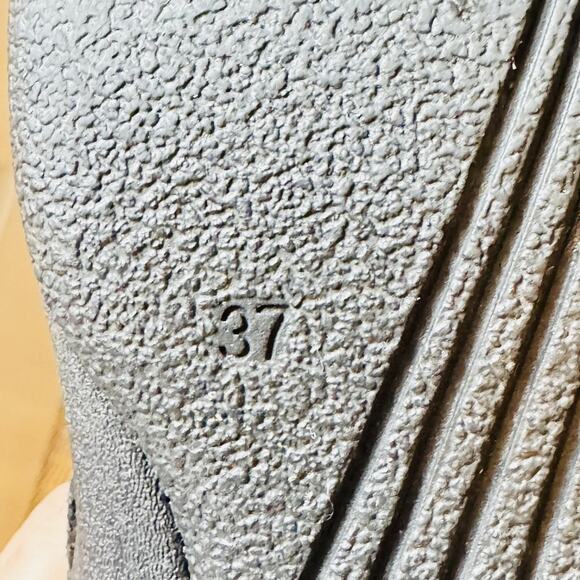 Dansko Shoes Womens 6.5 Gray Nubuck Kiki Mary Jane Hook & Loop Strap Work Casual - Picture 12 of 13